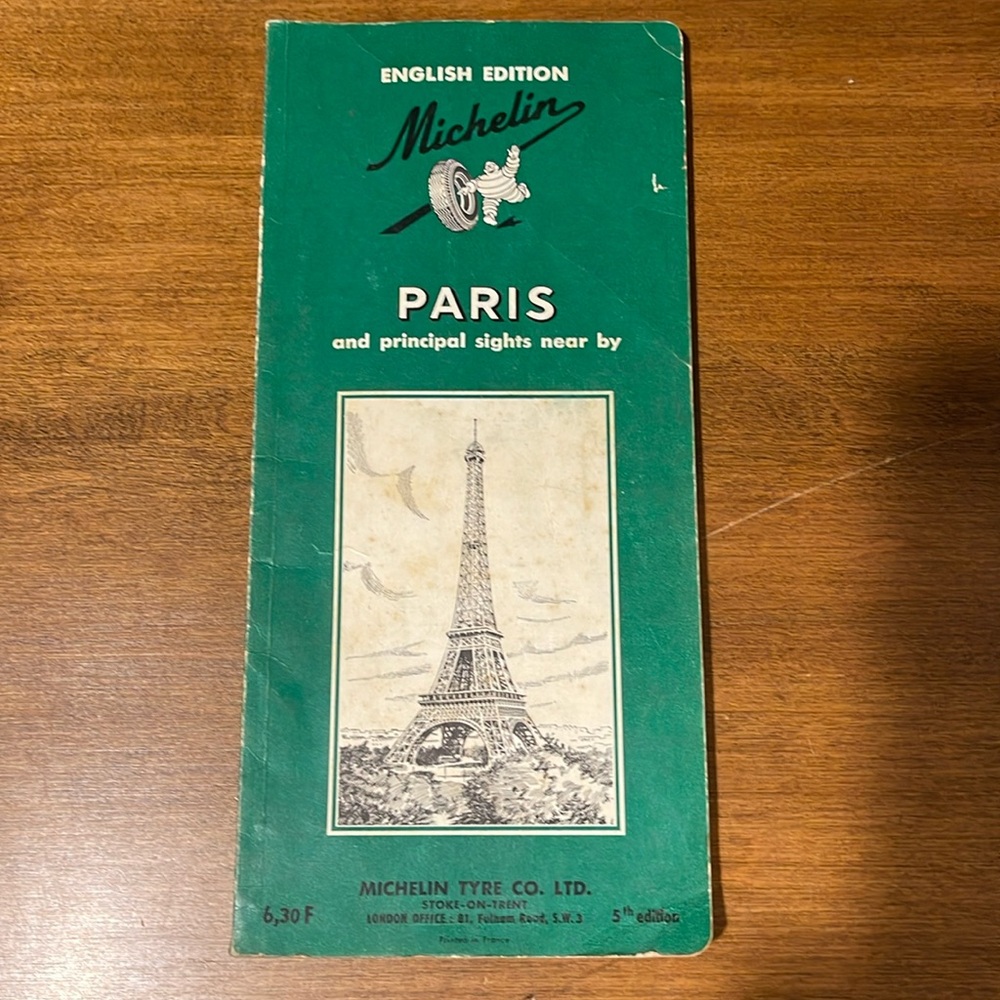 LAST CHANCE  Vintage 1962 Paris Guide Book